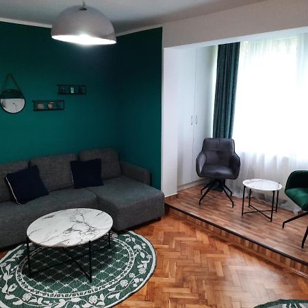Cozy Three Rooms Apartment Kluż-Napoka Zewnętrze zdjęcie